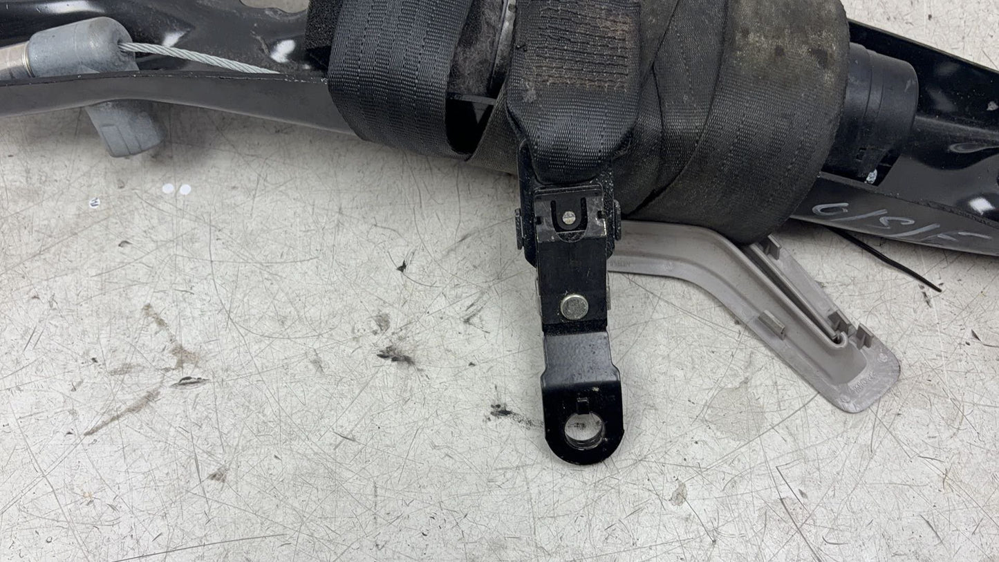 2007 - 2014 Volvo XC90  Estate Right Front Seat Belt 31332085