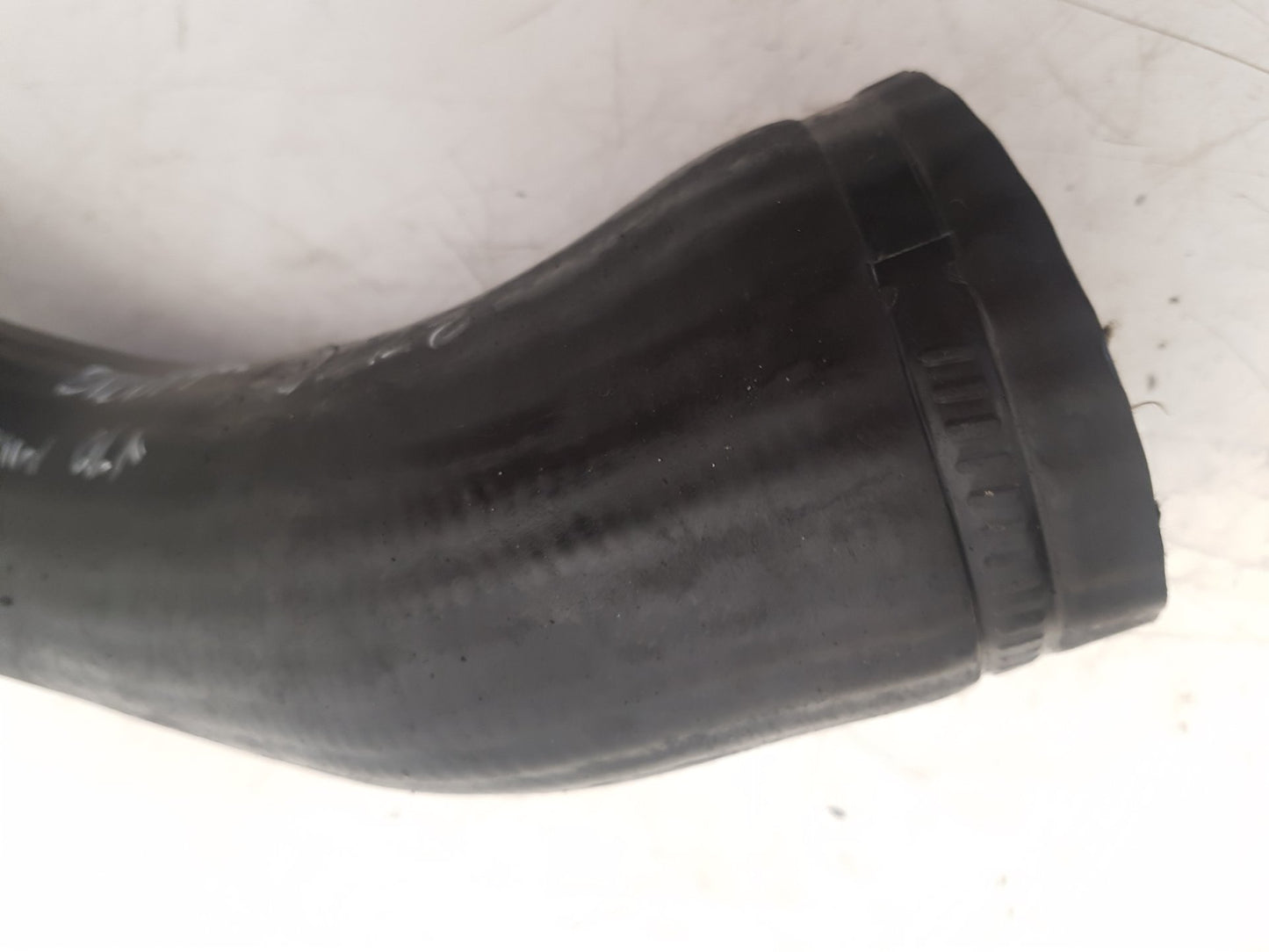 2000 - 2007 Volvo V70  Estate INTERCOOLER PIPE / BOOST HOSE 30680218