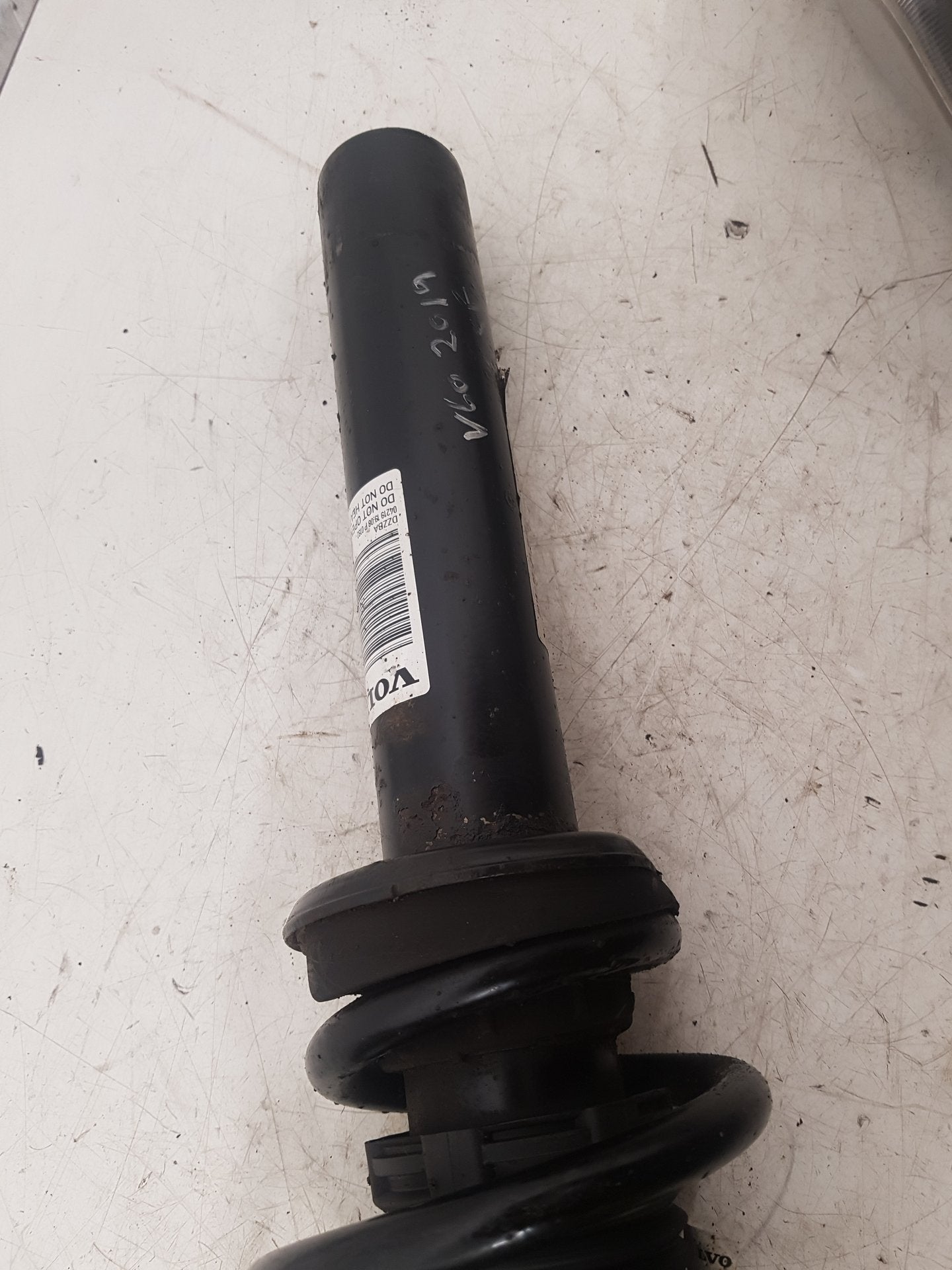 2017 - 2026 Volvo V60 II 225 Estate Right Front Shock Absorber 31658475