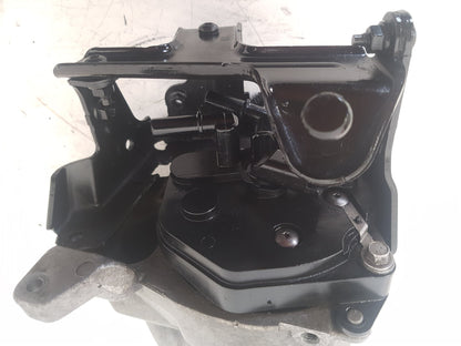 2012 Volvo S60  Saloon Fuel Filter Housing AV6Q-9180