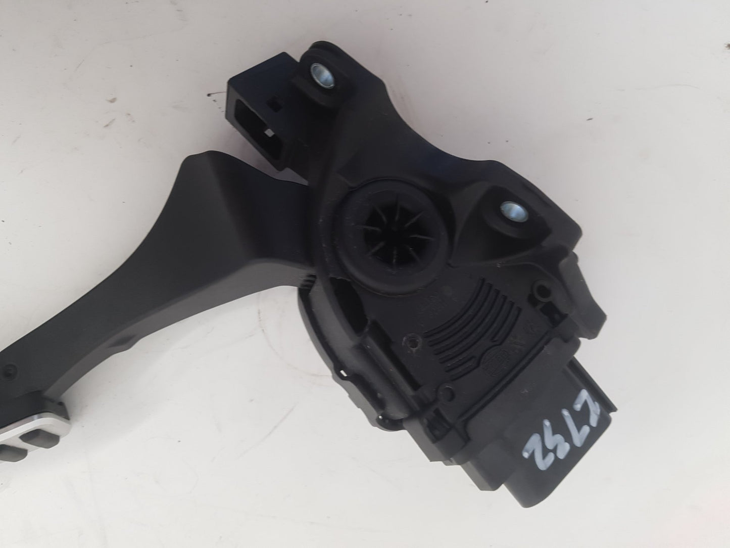 2013 - 2015 Volvo V60  Estate Accelerator Pedal 31329371