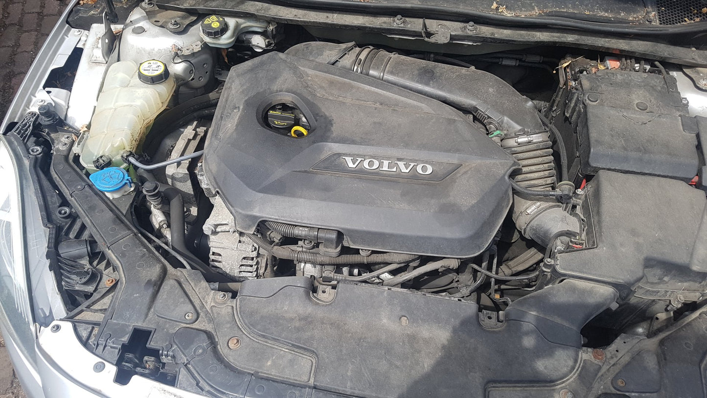 2015 Volvo V40 525, 526 Hatchback Petrol