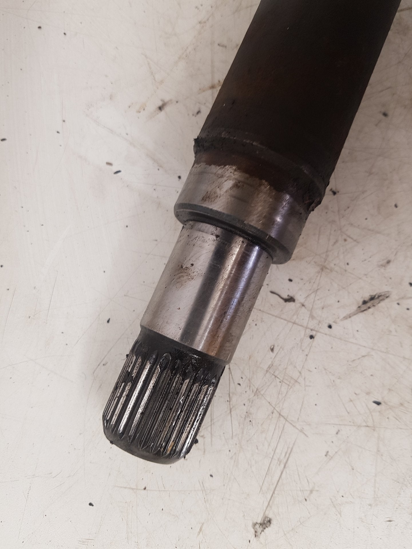 2008 - 2016 Volvo V70  Estate DRIVESHAFT - DRIVER FRONT (MANUAL) 30787818