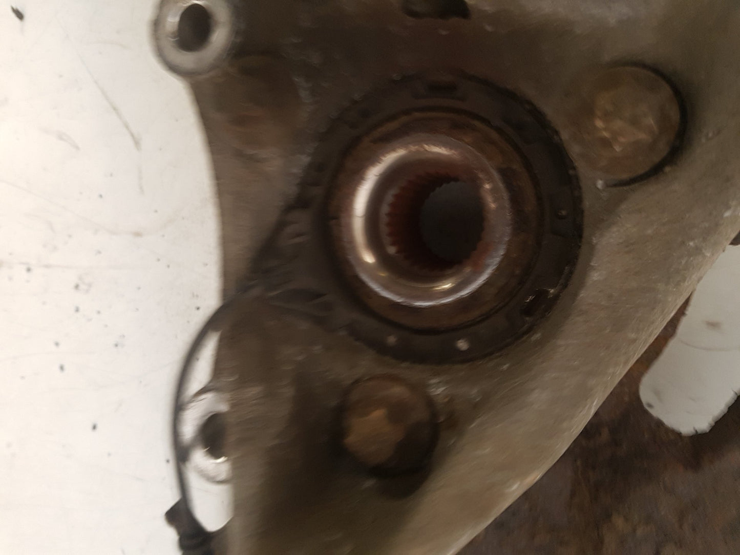 2005 - 2015 Saab 9-3  Estate Left Front Hub Assembly
