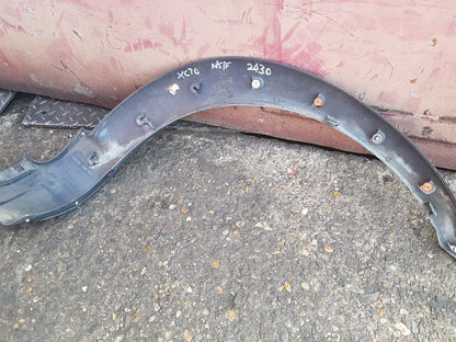 2001 - 2007 Volvo XC70  Estate Left Front Wheel Arch Moulding 30678043