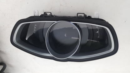 2015 - 2019 Volvo V40 Cross Country  Hatchback Instrument Cluster 31665045