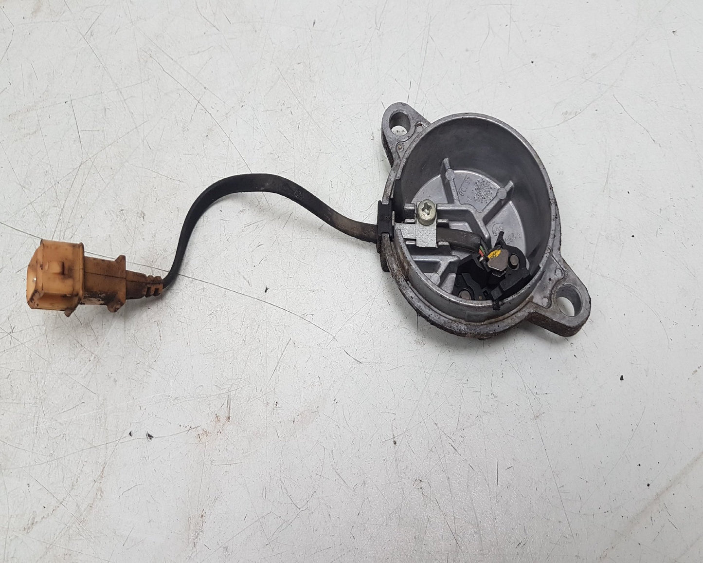 1998 Volvo C70  Coupe CAMSHAFT POSITION SENSOR 0 232 101 030