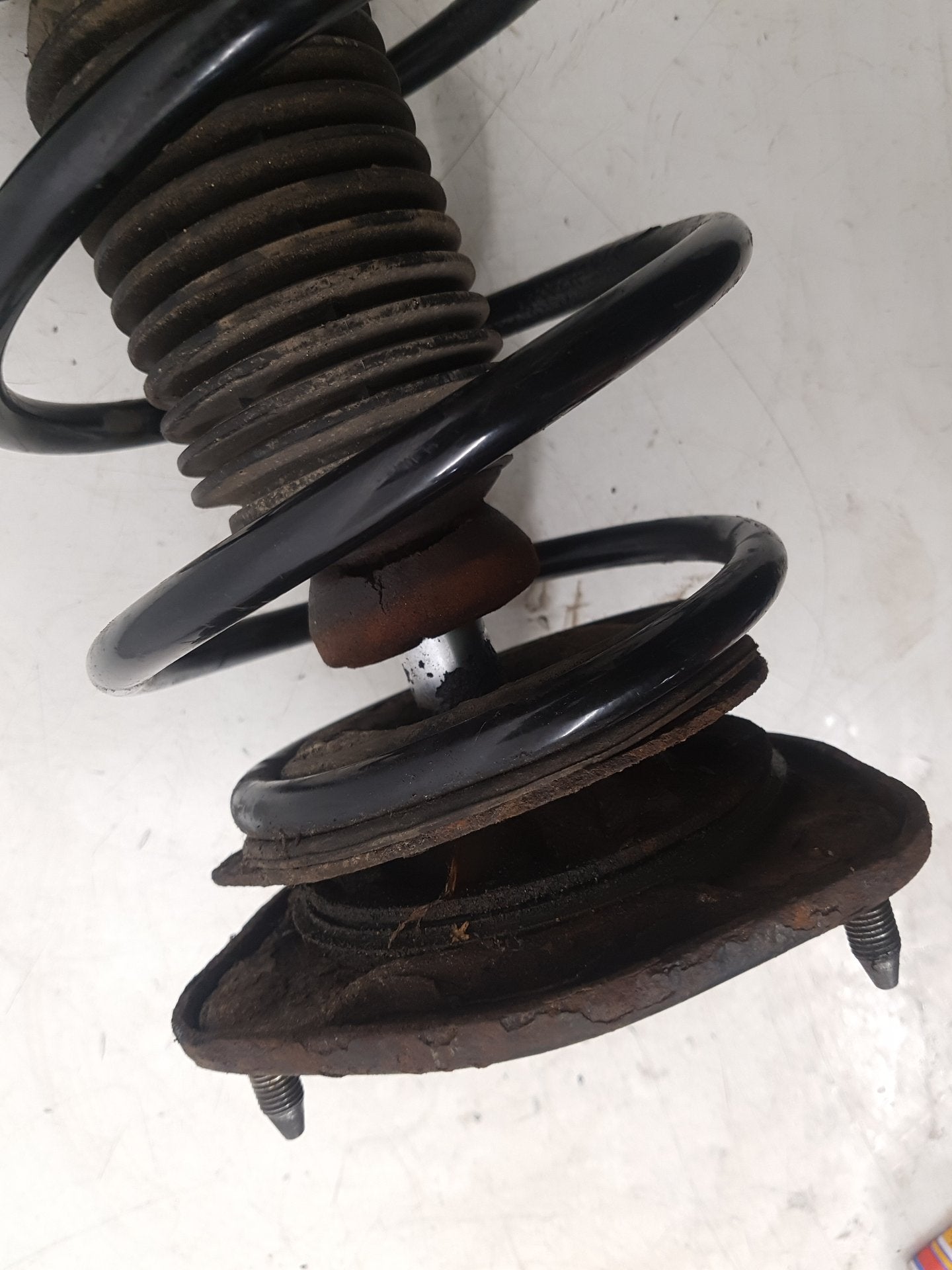 2000 - 2004 Volvo V40  Estate Left Front Shock Absorber