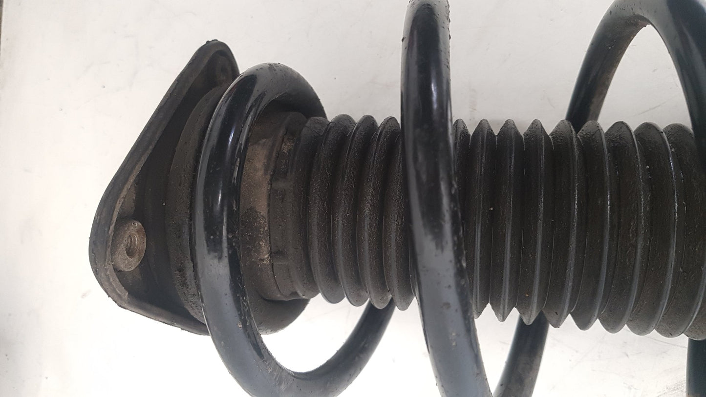2012 - 2015 Volvo V40  Hatchback Right Front Shock Absorber 31360946