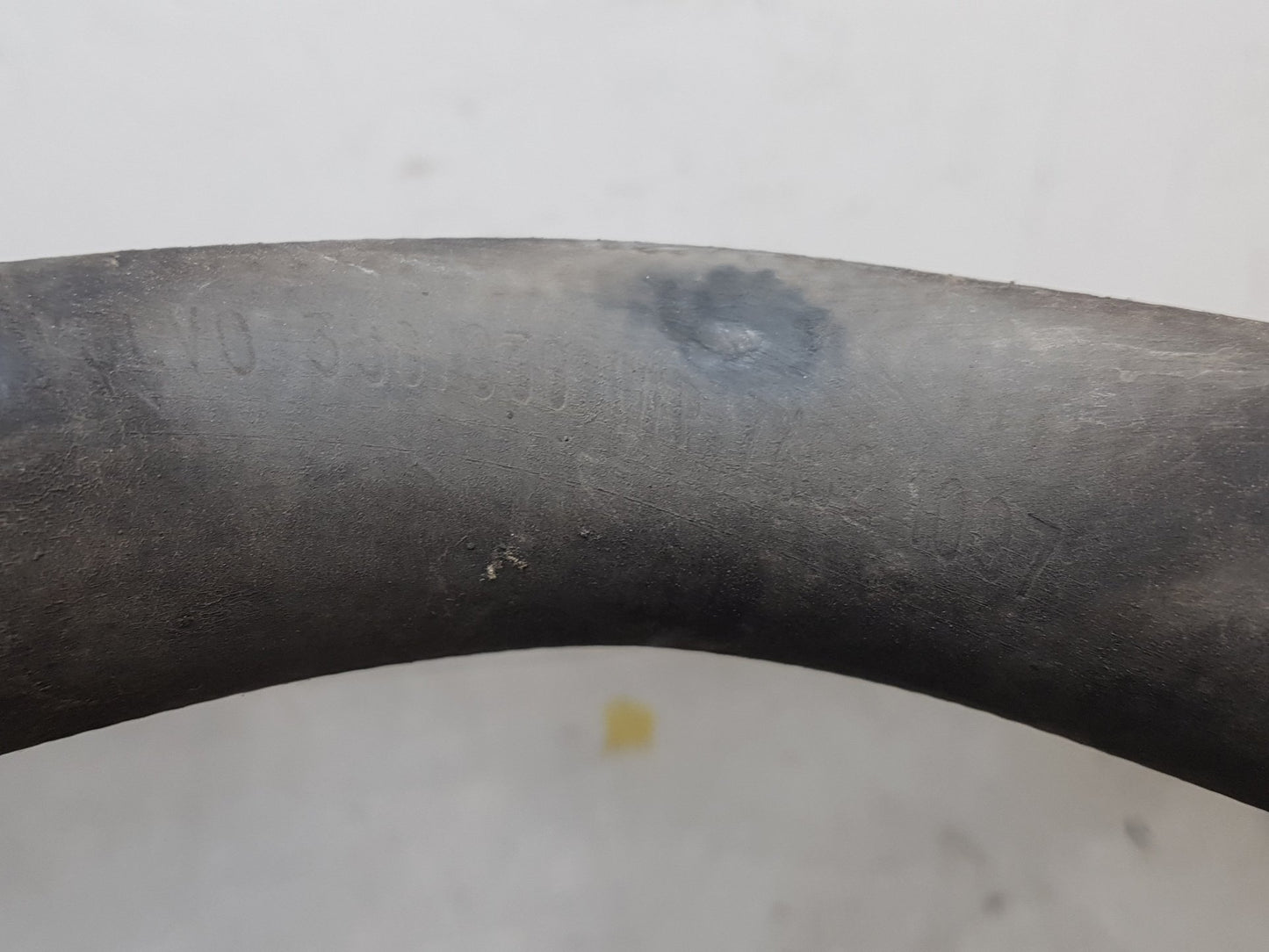 1997 - 2000 Volvo V70  Estate WATER HOSE 9470409