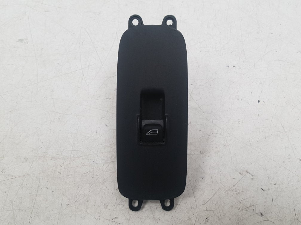 2007 - 2012 Volvo V50   Estate Left Front Window Switch 30773214