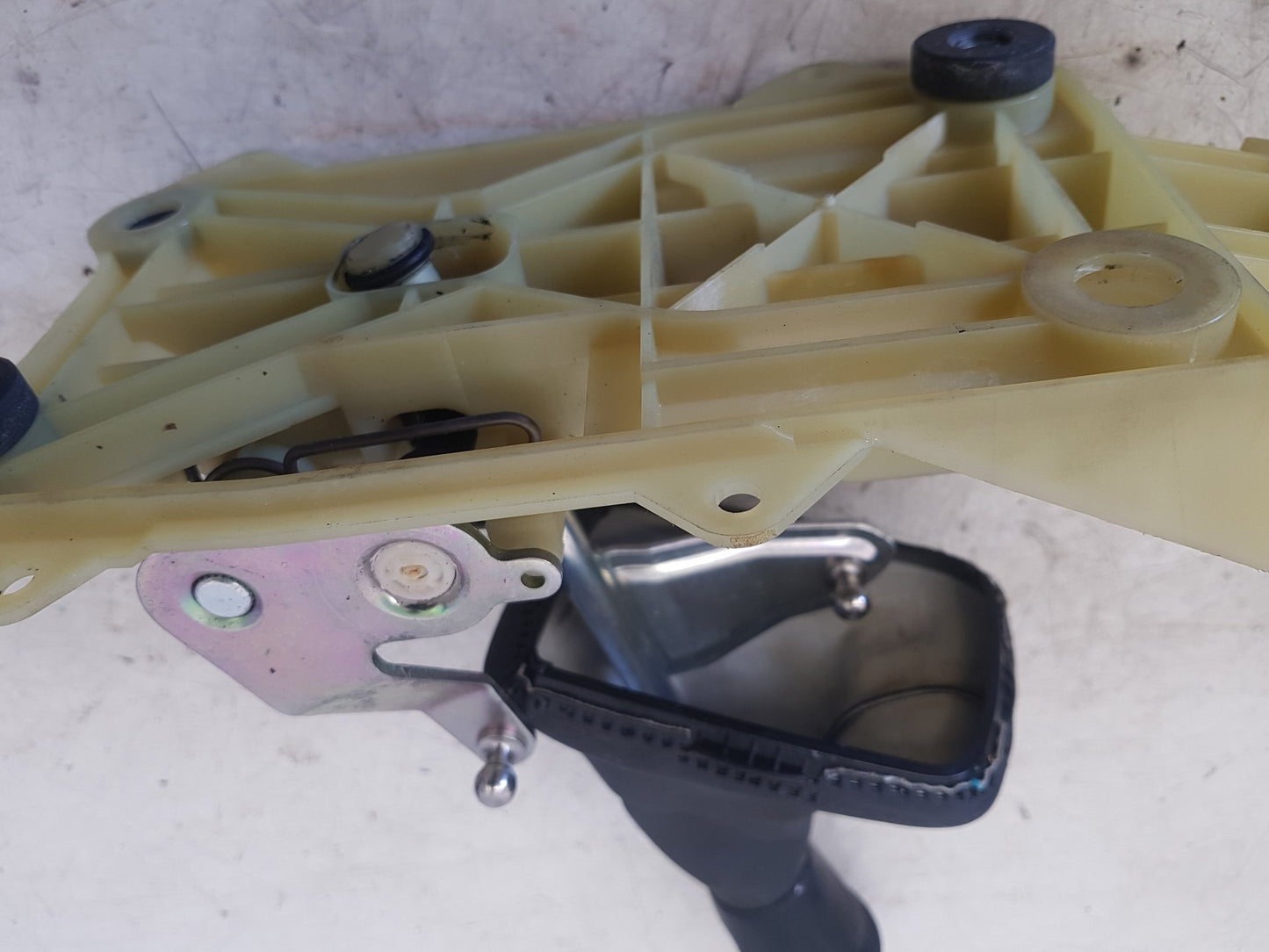 2007 - 2012 Volvo C30 533 Hatchback Gear Stick/Shifter 30759803