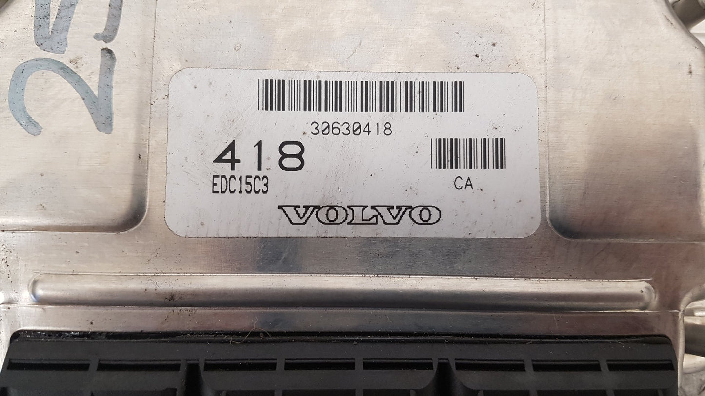 2001 - 2004 Volvo V40  Estate Engine ECU 30630418