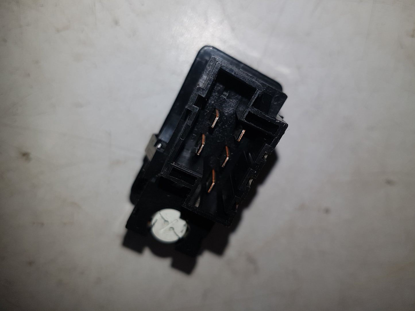 1992 - 1997 Volvo 850  Estate Heated Seat Switch 9148765