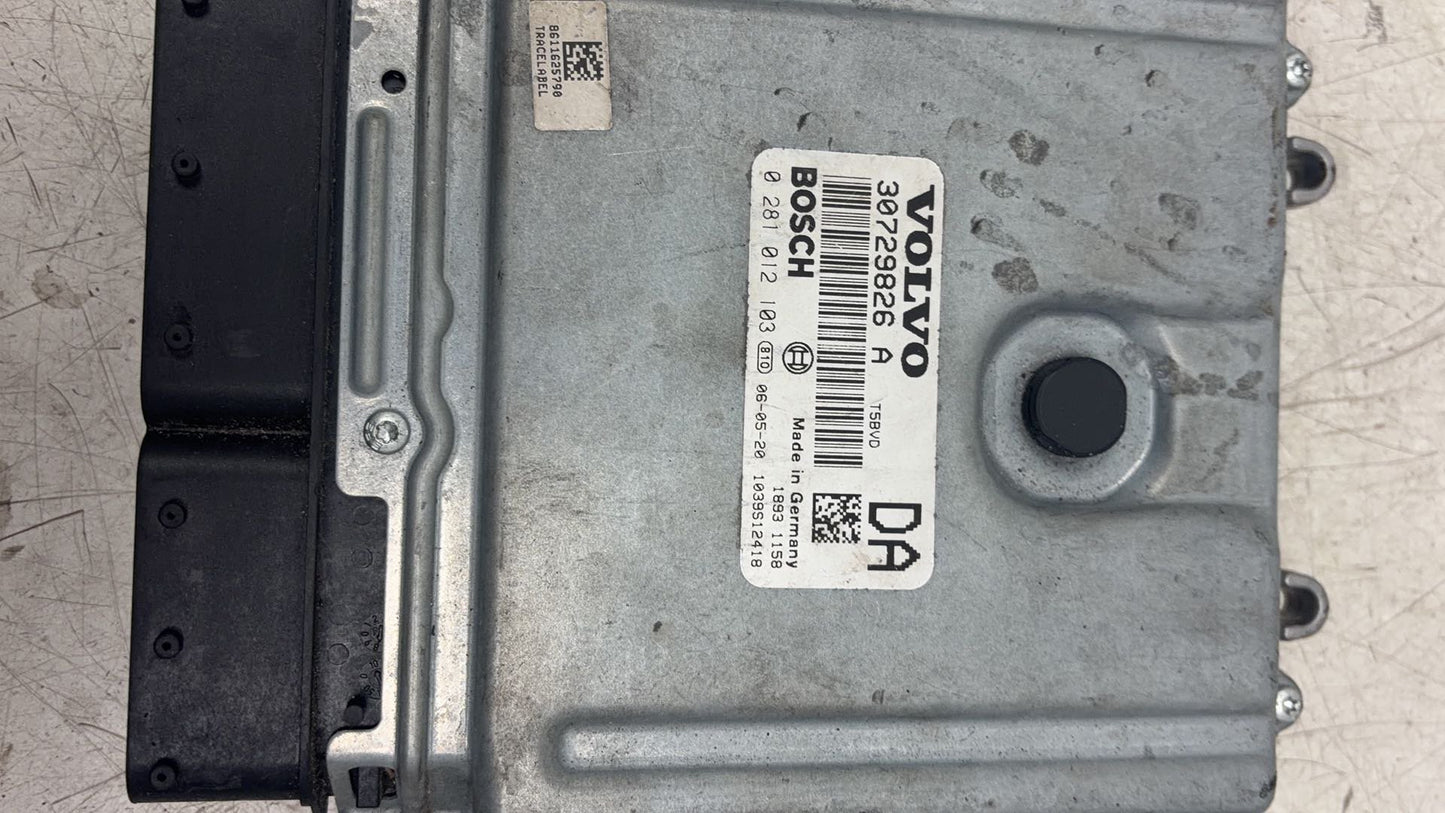 2007 - 2014 Volvo XC90  Estate Engine ECU 30729826