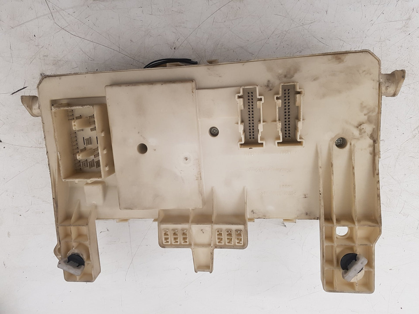 2006 - 2010 Volvo C70   CENTRAL ELECTRONIC MODULE (CEM) 31254903