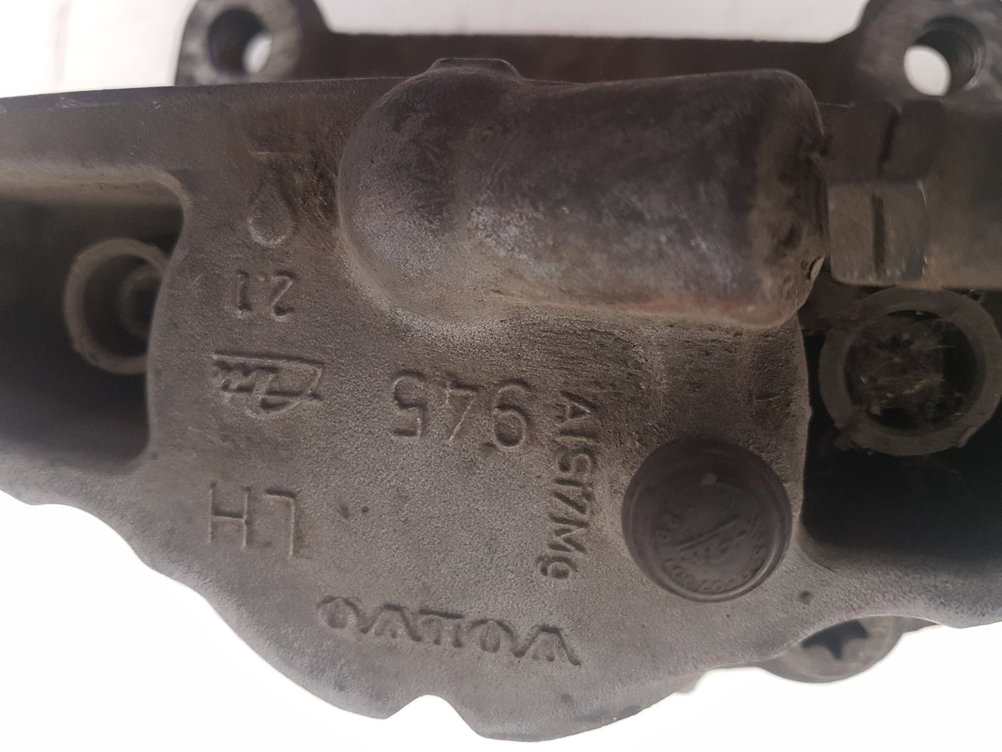 2008 - 2013 Volvo V70  Estate Left Front Caliper 946