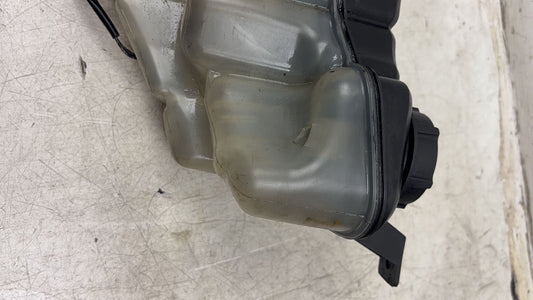 2010 - 2017 Volvo XC60  Estate Radiator Pressure Bottle 6G91-8K218-D2L4A