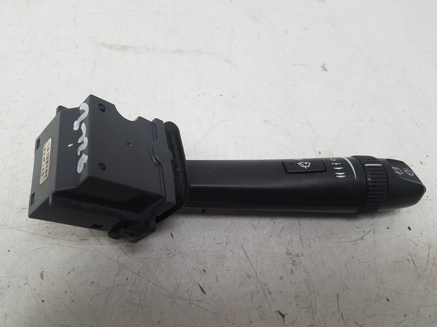 2004 - 2007 Volvo XC70  Estate Wiper Switch 30768101