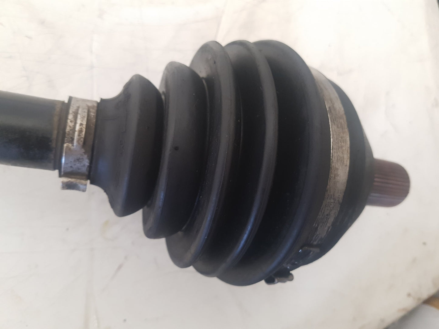 2010 - 2017 Volvo XC60  Estate Left Front Drive Axle 31216447