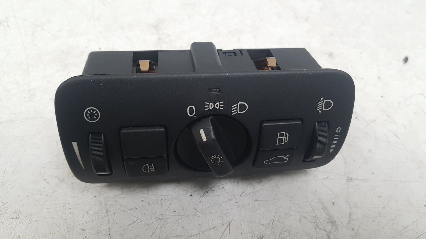 2008 - 2017 Volvo XC60  Estate Headlight Switch 30739413