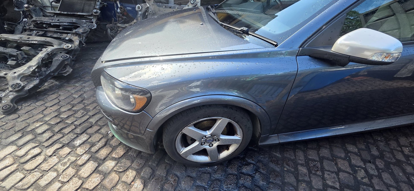 2006 - 2012 Volvo C30  Hatchback Left Front Guard 31253949