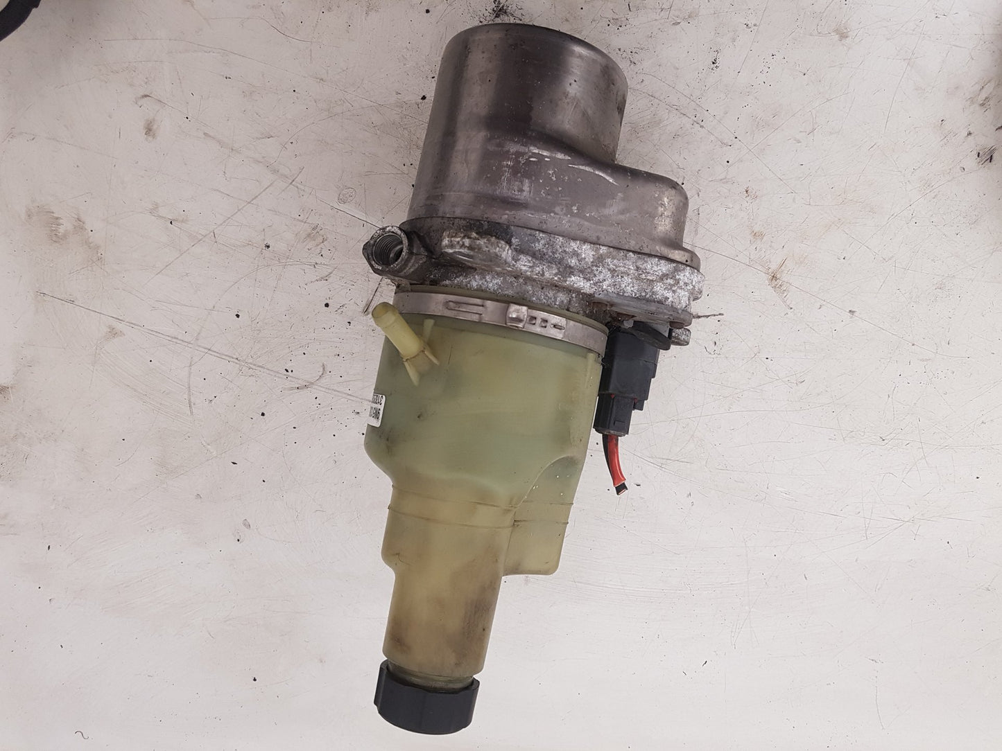 2005 - 2012 Volvo S40  Saloon Power Steering Pump 31329252