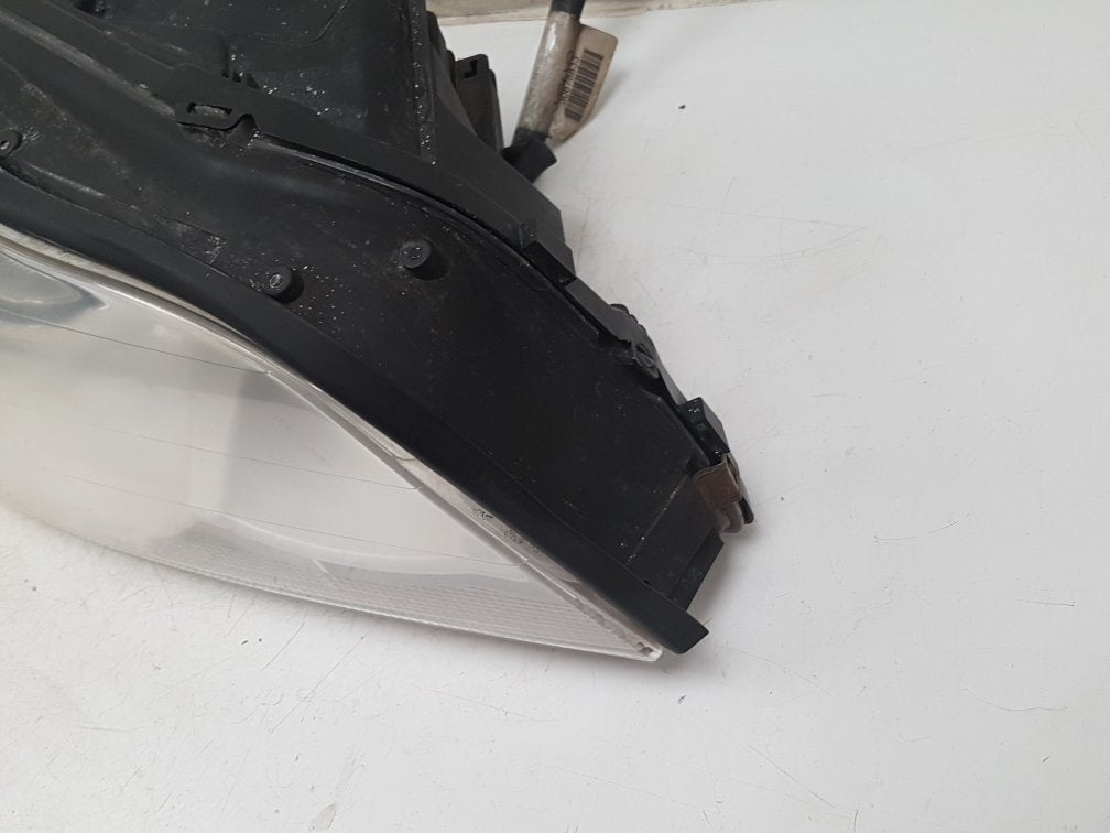 2003 - 2006 Volvo XC90  Estate Right Headlight 30698816