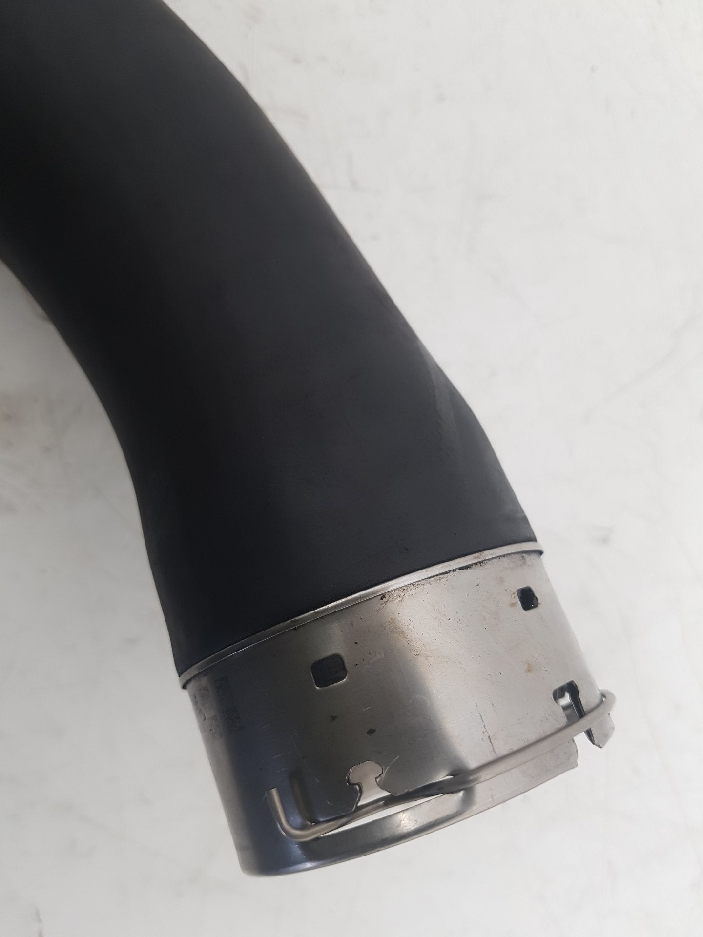 2010 - 2012 Saab 9-5  Saloon INTERCOOLER HOSE 85002141