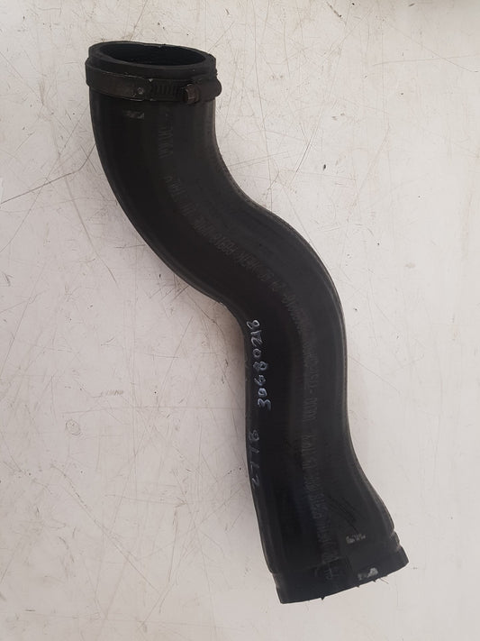 2000 - 2007 Volvo V70  Estate INTERCOOLER PIPE / BOOST HOSE 30680218
