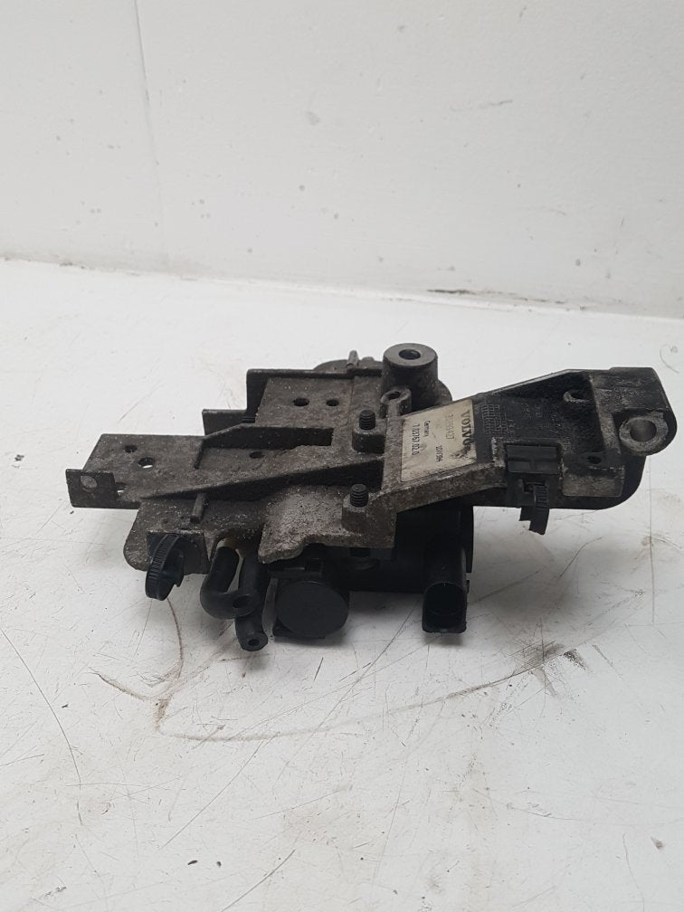 2008 - 2012 Volvo V50   BRACKET HOLDER 31293427