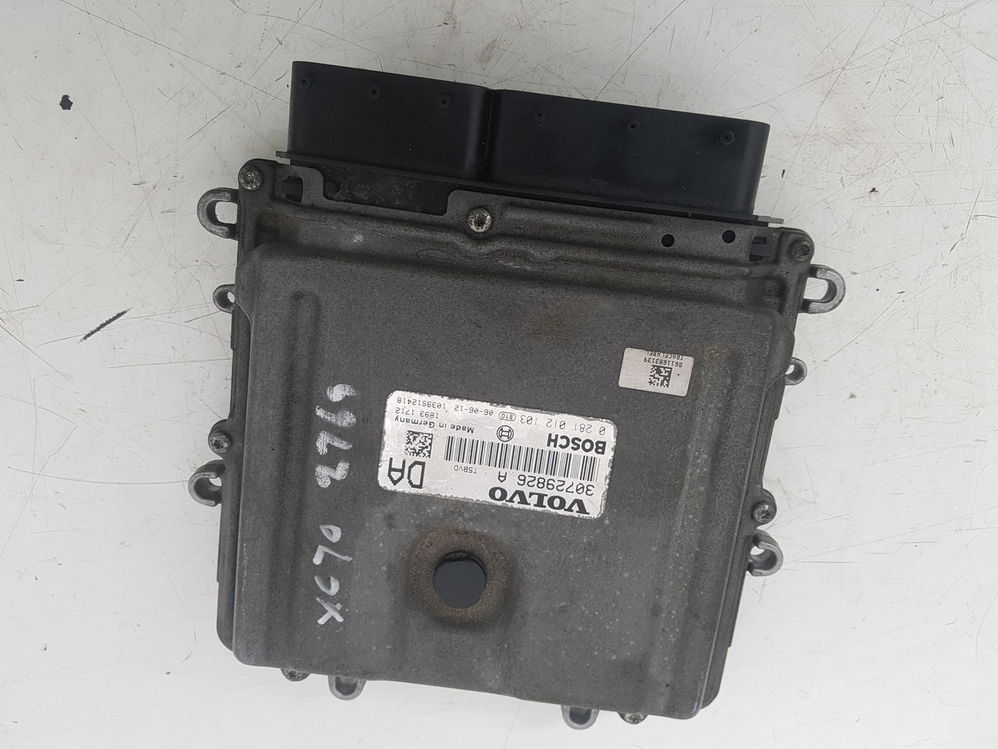 2000 - 2007 Volvo XC70  Estate Engine ECU 30729826A