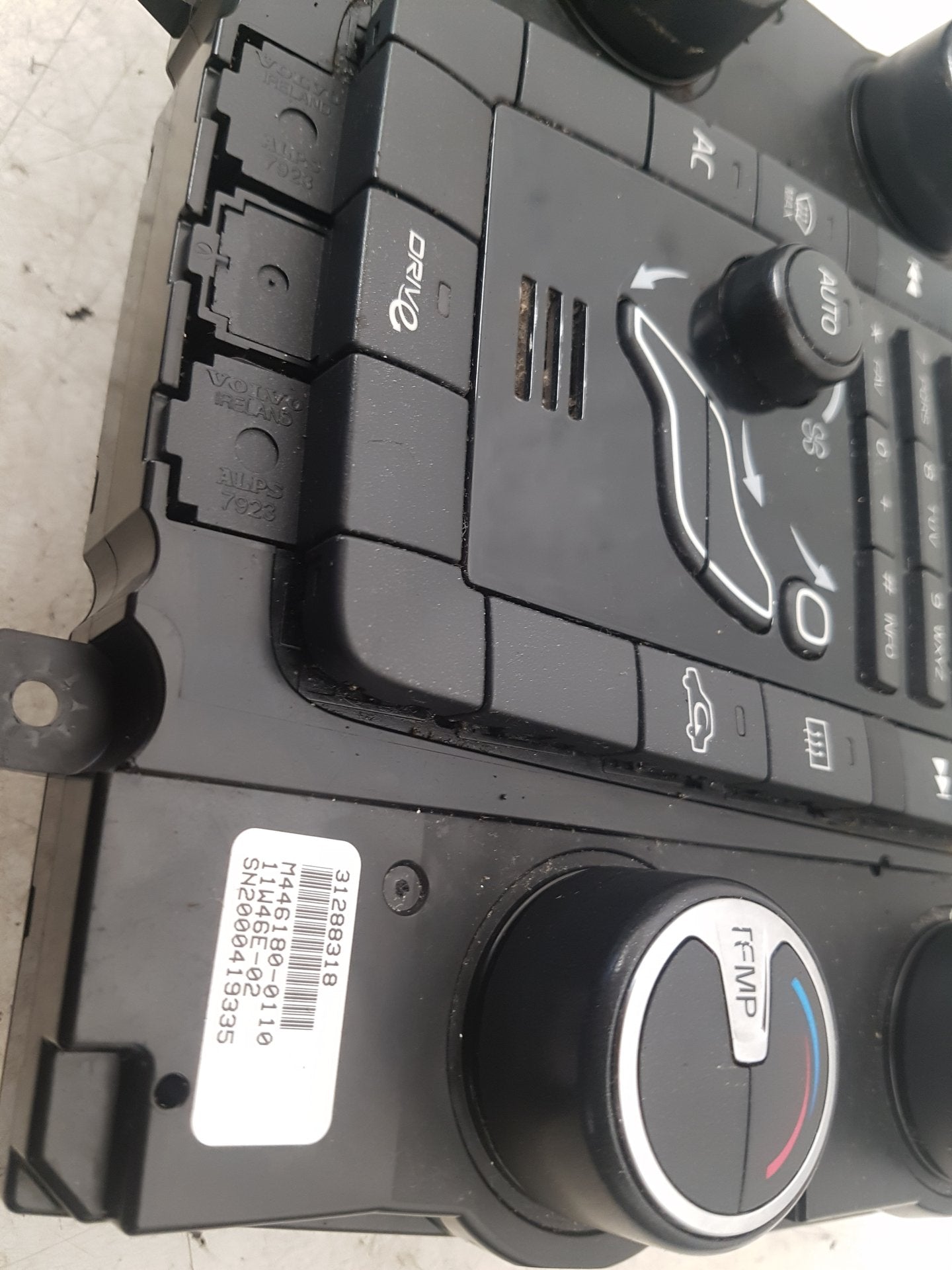 2011 - 2015 Volvo V60 I 157 Estate HEATER & RADIO CONTROL PANNEL 31288318