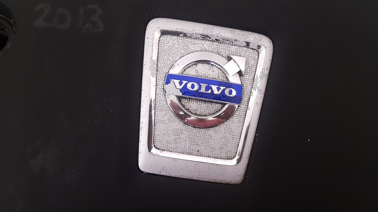 2012 Volvo V60   Engine Cover 31339884