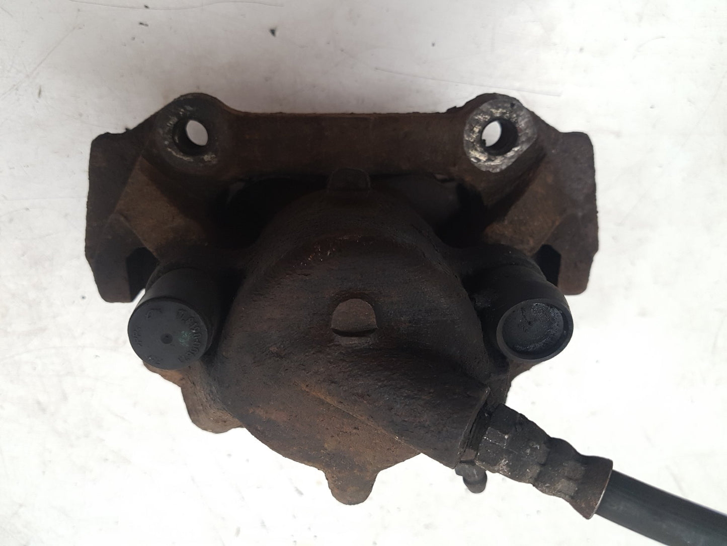 1992 - 1997 Volvo 850  Estate Left Front Caliper 3516840