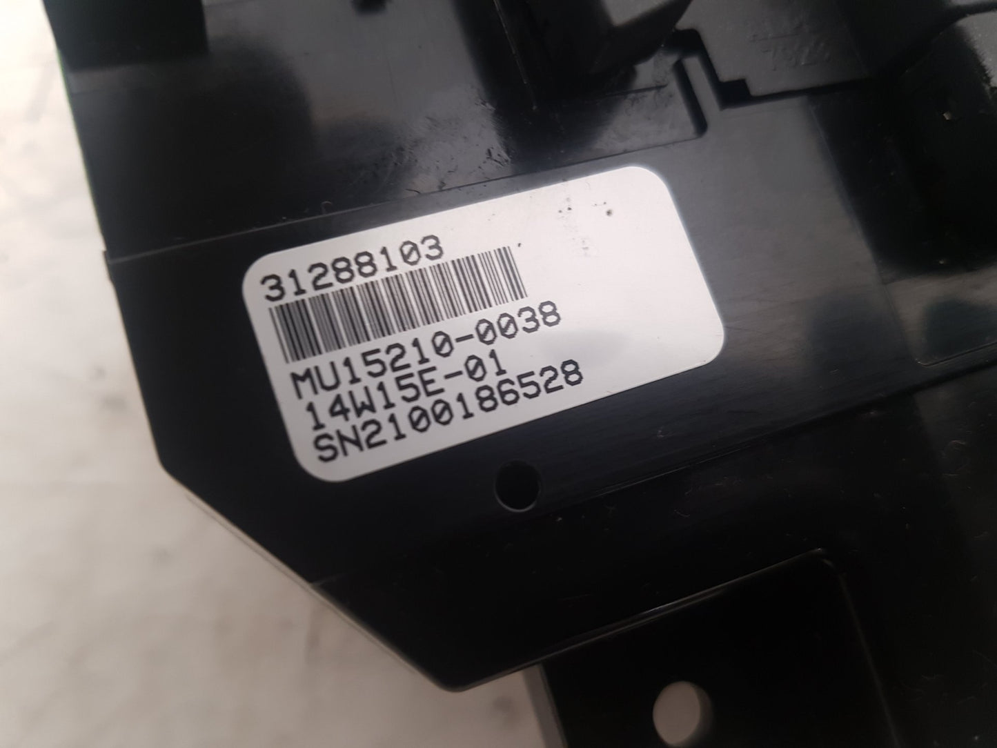 2012 - 2016 Volvo V40  Hatchback HEATER & RADIO CONTROL PANNEL 31288103