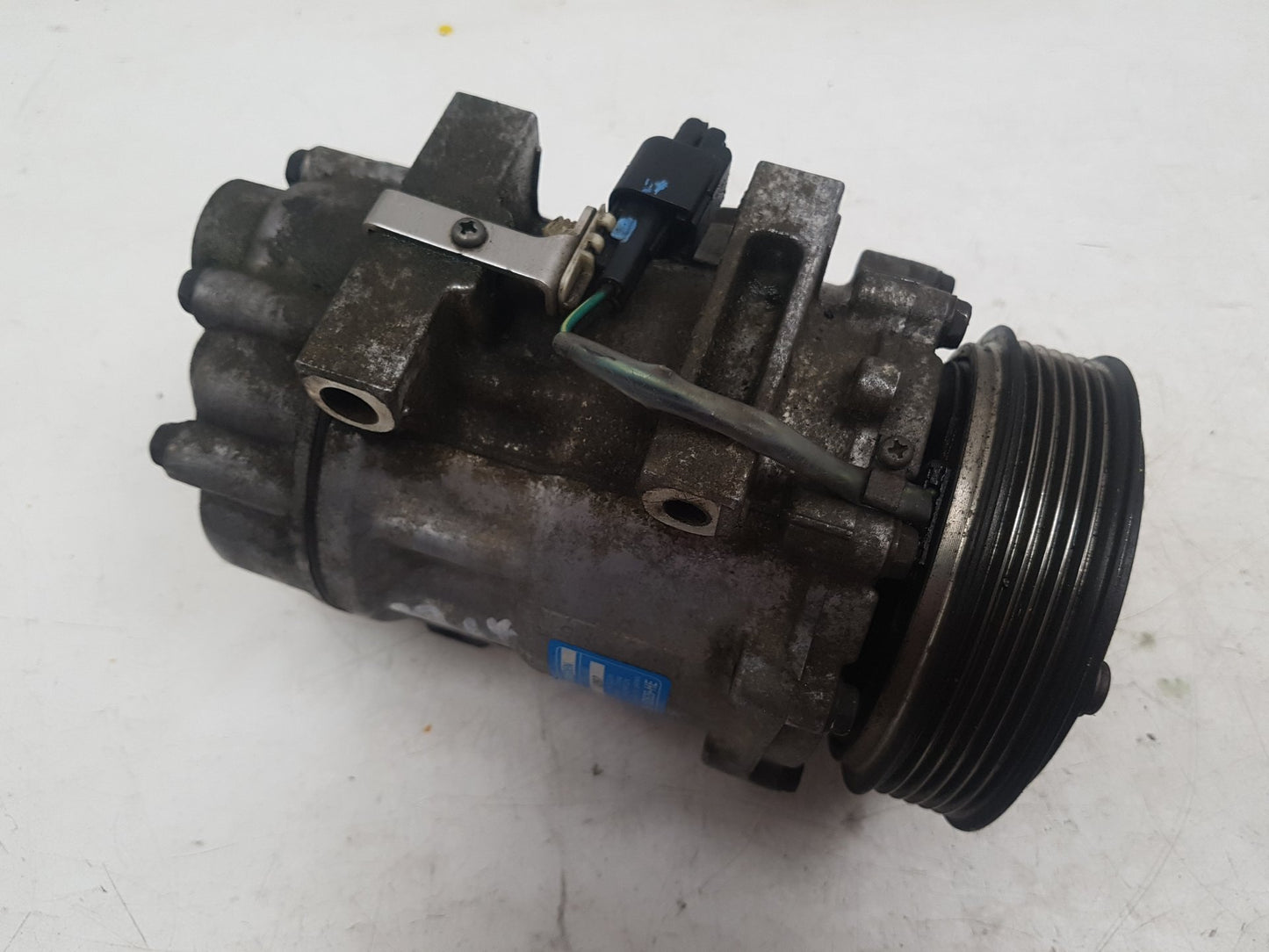 2010 - 2012 Volvo C30  Hatchback A/C Compressor 3M5H19D629HE