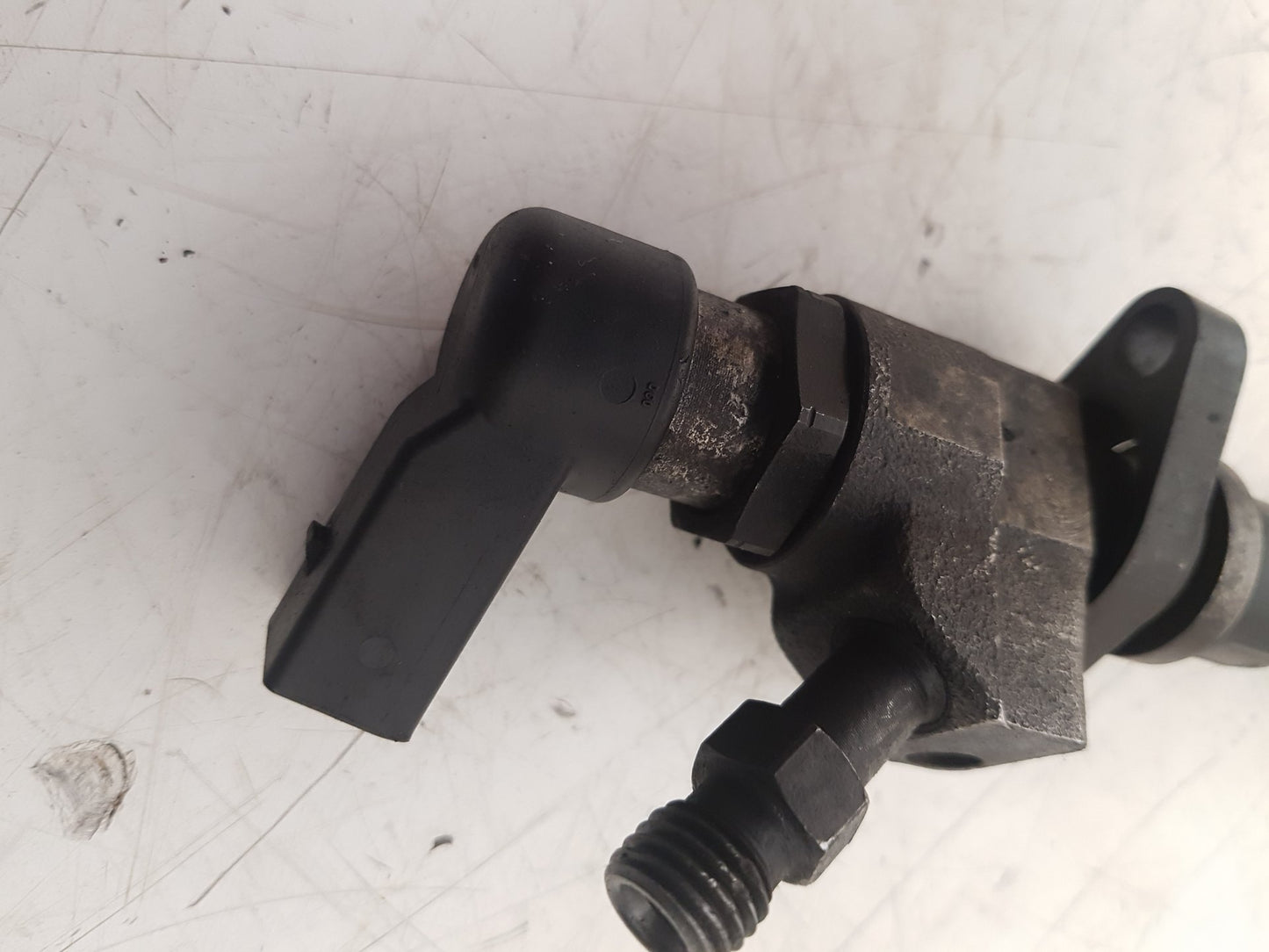 2006 - 2011 Volvo C70  Convertible Fuel Injector 9659337980
