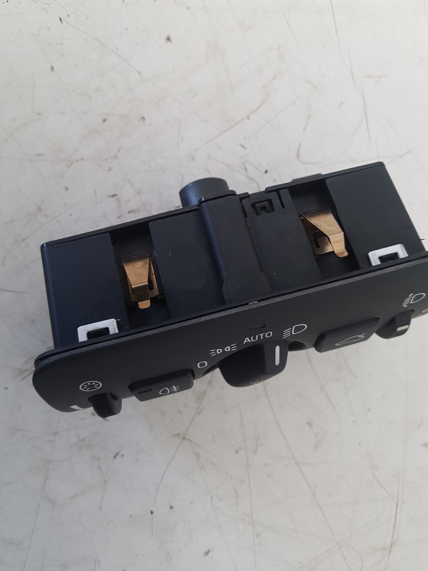 2012 - 2015 Volvo V40  Hatchback Headlight Switch 30739425