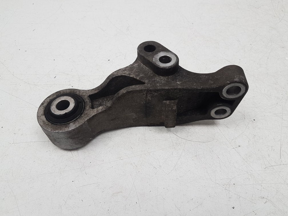 2012 - 2016 Volvo V40 Cross Country  Hatchback GEARBOX MOUNT - REAR 31359656