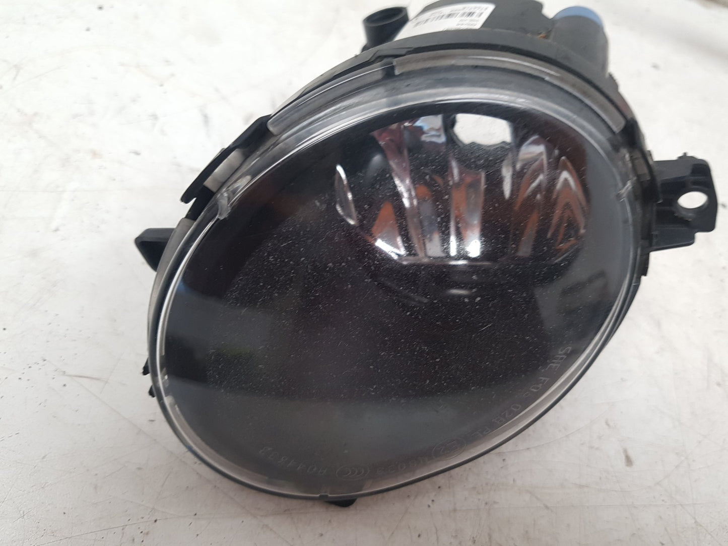 2006 - 2013 Volvo C30  Hatchback Right Fog Light 30796681