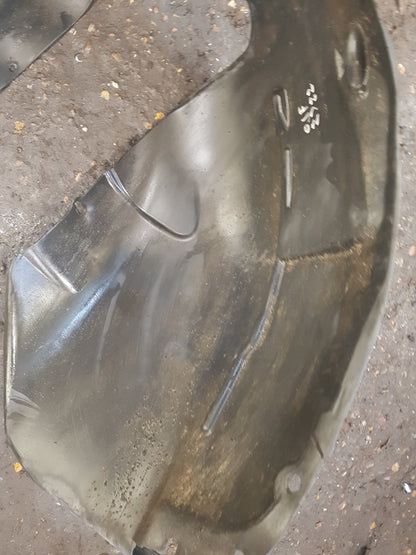 2006 - 2010 Volvo C70  Convertible Left Front Guard Liner 30787469