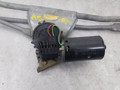 1987 - 1995 Volvo 480  Hatchback WIPER MOTOR (FRONT) & LINKAGE 412174