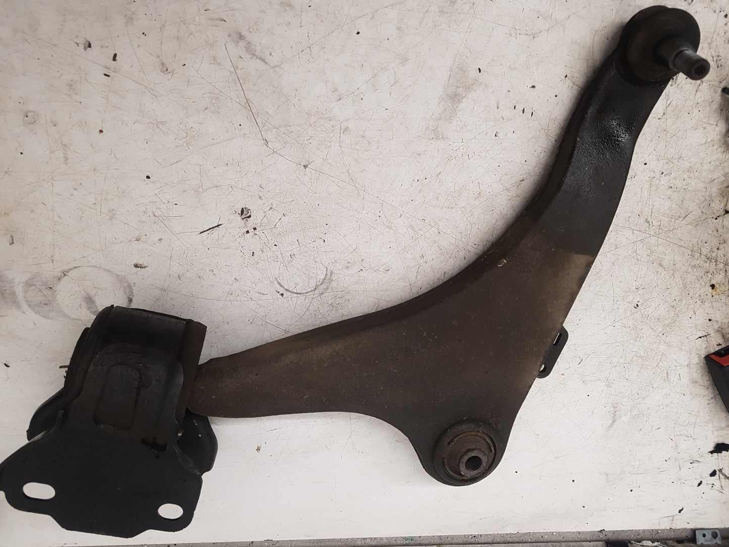 2010  9-3 Turbo Edition Tid E4 4 Dohc  Saloon Left Front Lower Control Arm