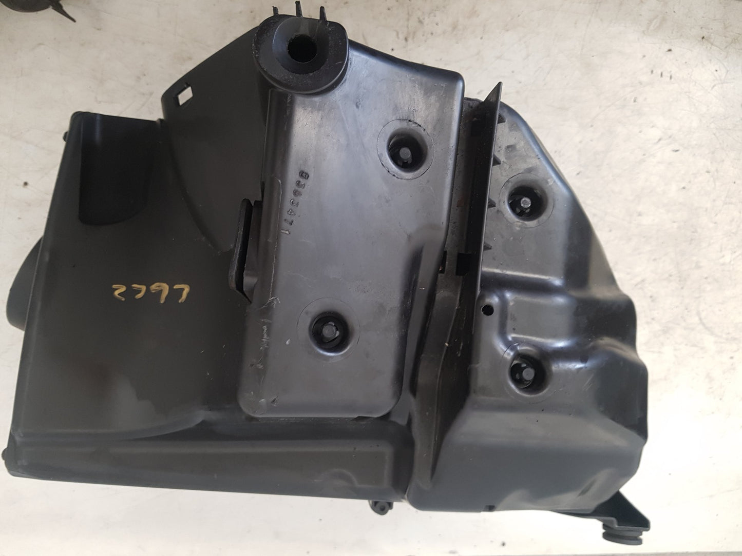 2011 - 2014 Volvo V60 I 155 Estate Air Filter Box 31370671