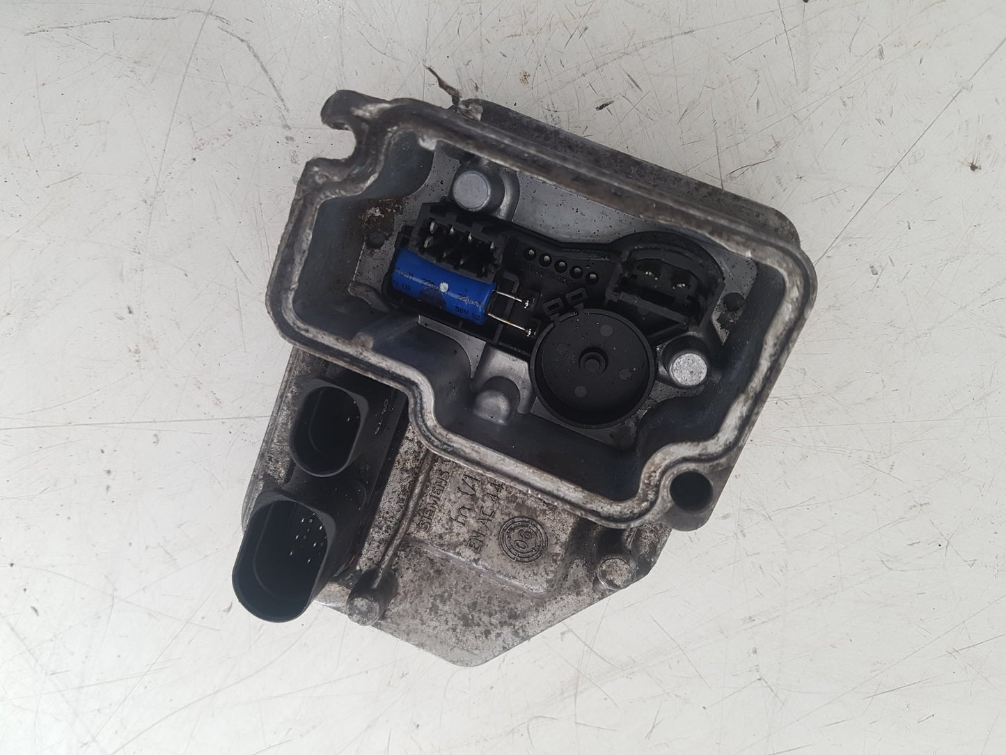 2004 - 2007 Volvo XC70  Estate DIFFERENTIAL ELECTRONIC MODULE (DEM) 8688783
