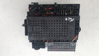 2002 - 2005 Volvo S60  Saloon Interior Fuse Box 08696098