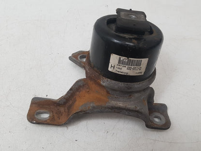2009 - 2015 Volvo XC60  Estate Right Engine Mount 30671245