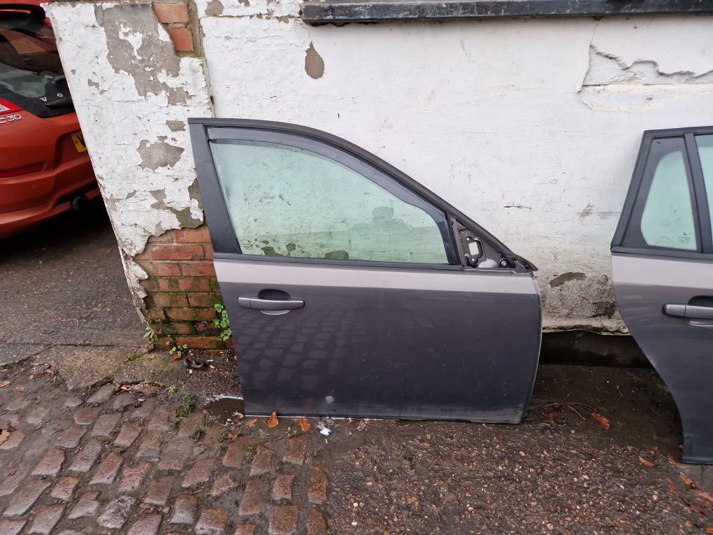 2008 - 2012 Saab 9-3  Estate DOOR - BARE (FRONT DRIVER SIDE) 12768507