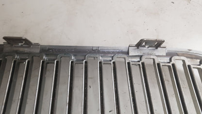 2005 - 2008 Volvo V70  Estate FRONT GRILL 08693346